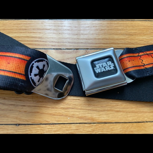 Star Wars Empire Buckle Down Seatbelt Belt - Picture 3 of 6